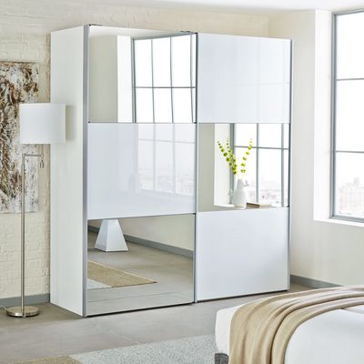 Nowoczesna szafa przesuwna z lustrem